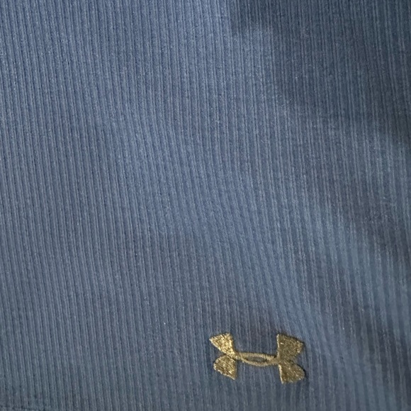 Under Armour Fitted Tank - Picture 2 of 4